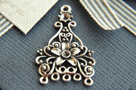 vintage metal charm-10pcs  alloy antique silver flower  connector pendant finding