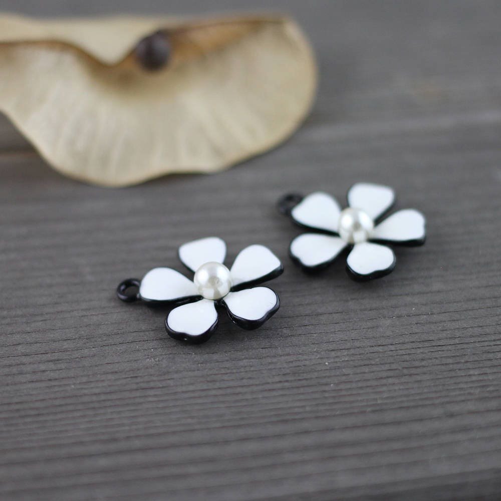 Oil Drip Flower - 8 pcs Alloy drip flower   pendant finding