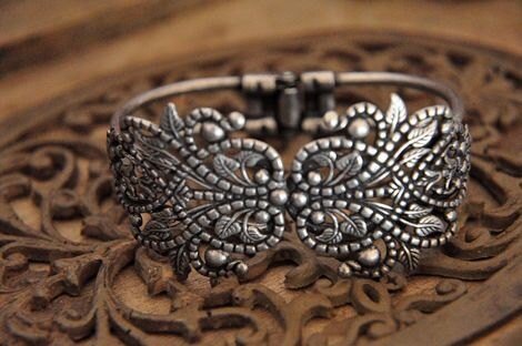 5pcs cuff bracelet blank - Filigree Bracelet Blank - raw Brass  plating antique silver   flower Filigree bracelet   pendant finding