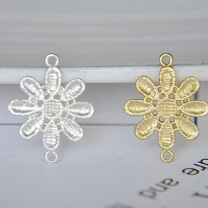 Flower Connector - Flower Brass Pendant - 6pcs vintage style raw brass plating   Flower connector   Pendant