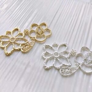 silver or gold jewelry flower charm - Flower Connector - Flower Brass Pendant - 4pcs plated brass lace style filigree cab pendant