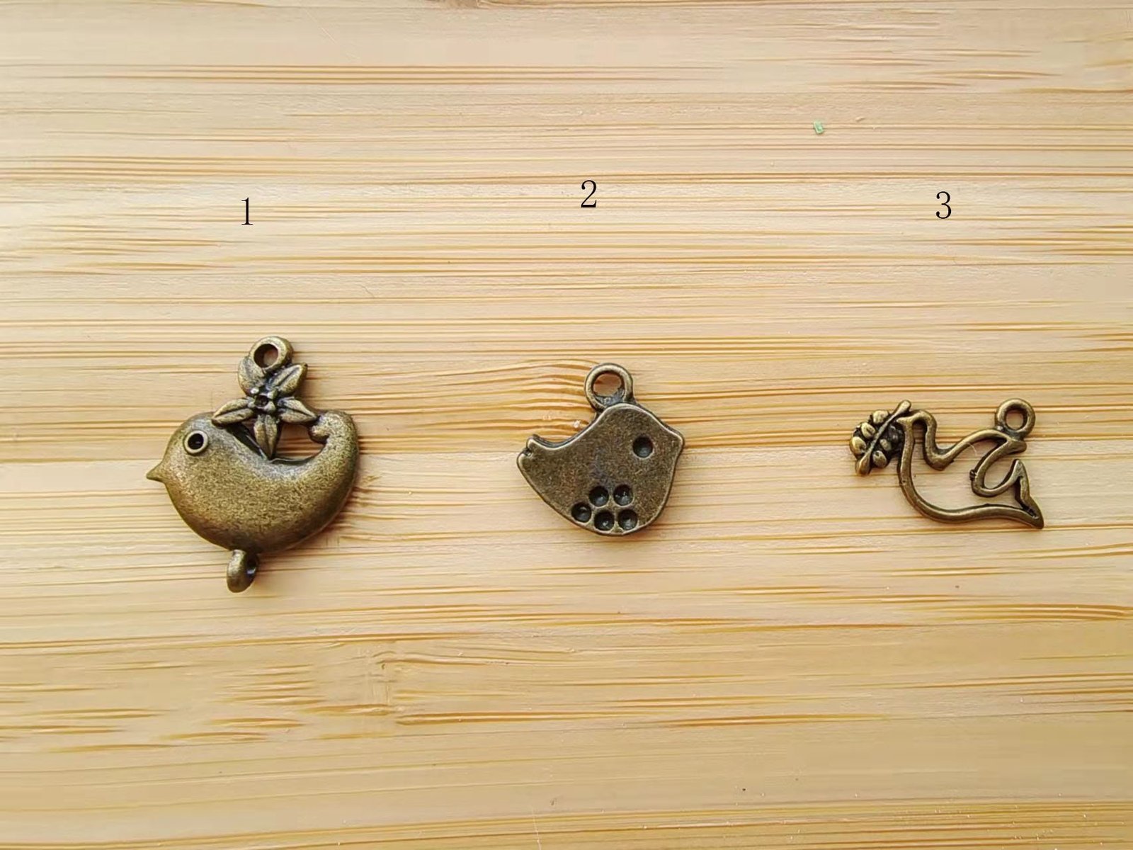 Antique Bronze bird charm pendant-10 pcs  antique bronze  plating bird connector  pendant finding