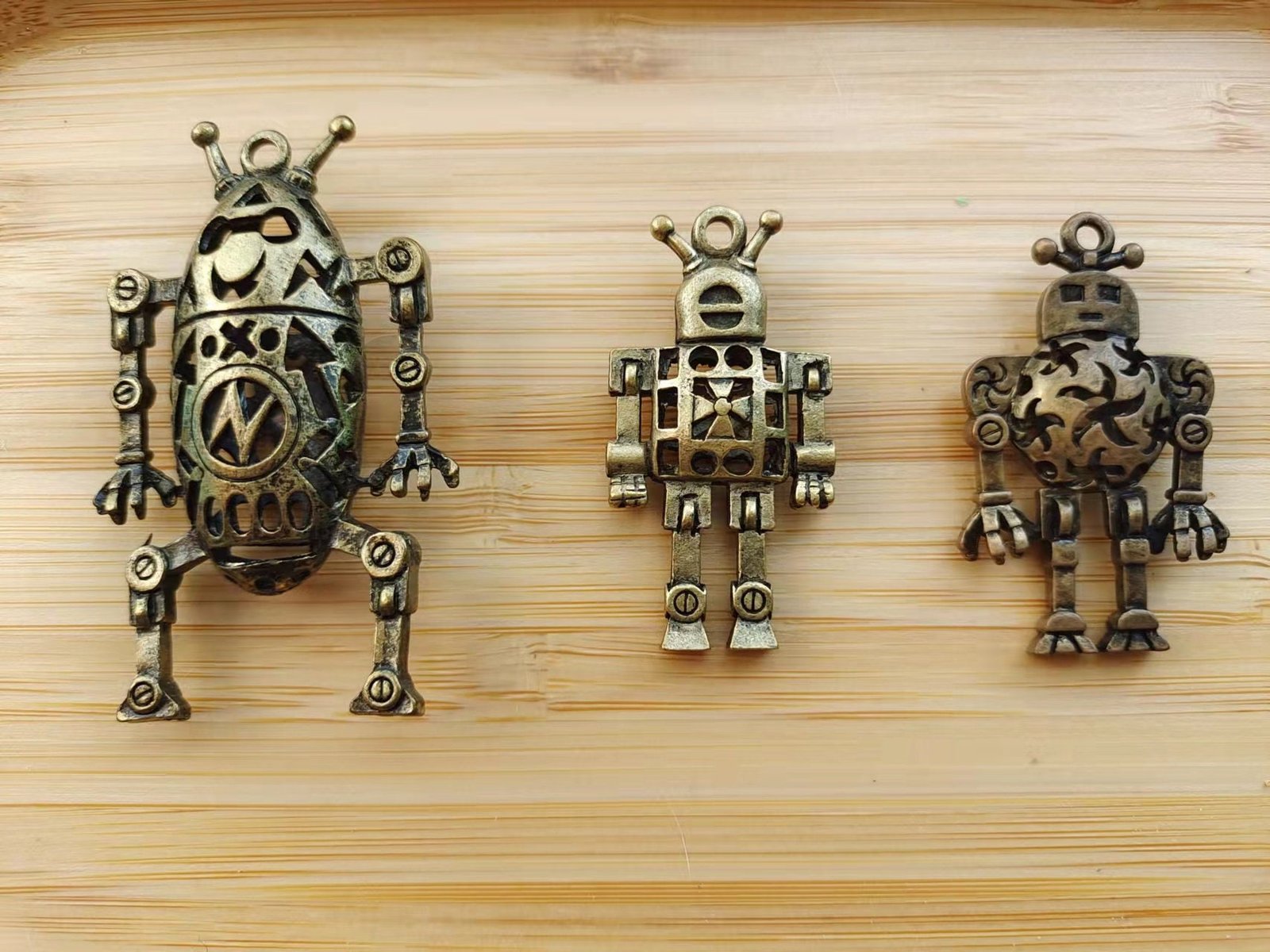 3 pcs  antique bronze  plating  robot   pendant finding