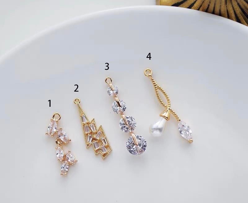 Cubic Zirconia Leaf Charms  - filigree findings - filigree connectors - Copper plated micro-inlaid zircon leaves  connector 4pcs gl114