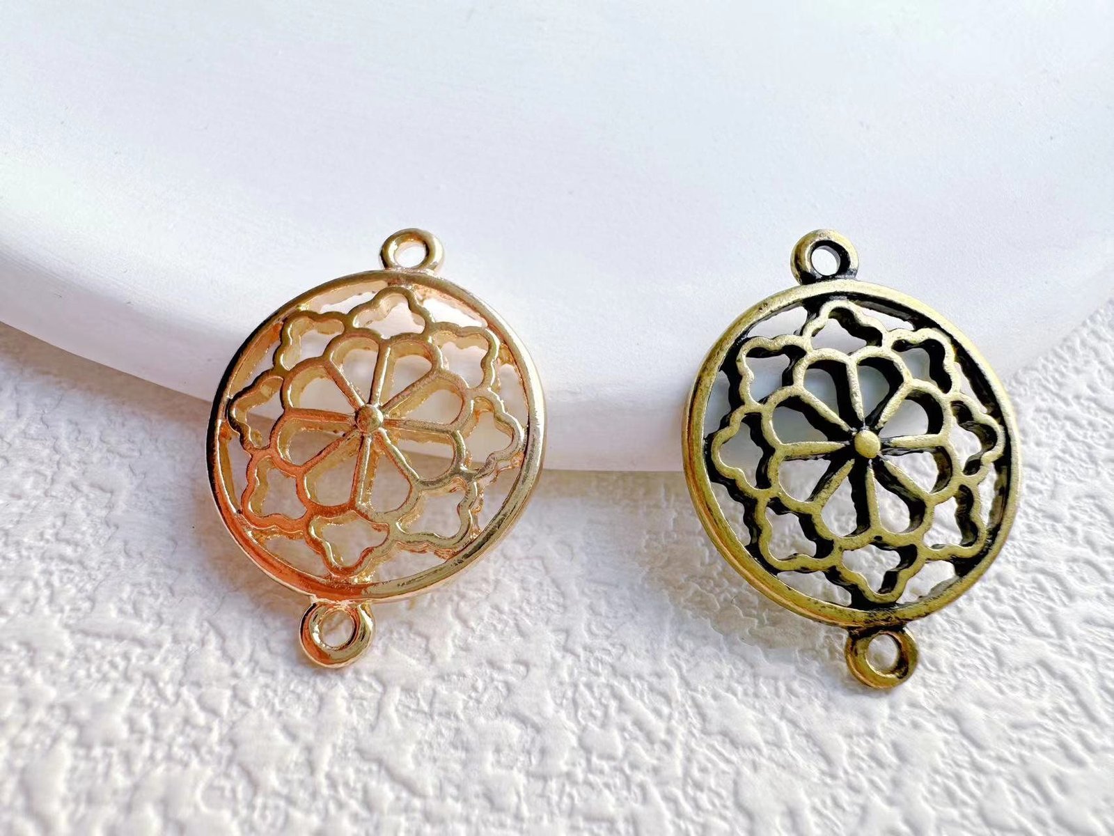 alloy charm pendant - 8 pcs gold plating flower connector  pendant