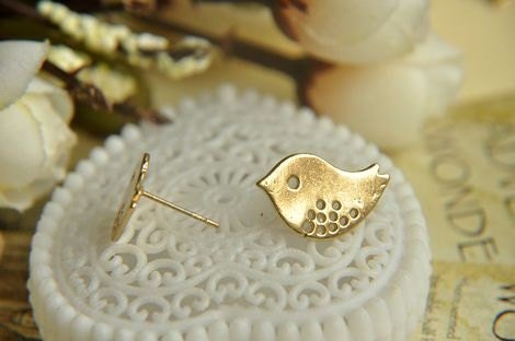 10 pcs gold stud earrings - bird ear post - Brass Ear post - stud earring finding - Gold Ear post on sale