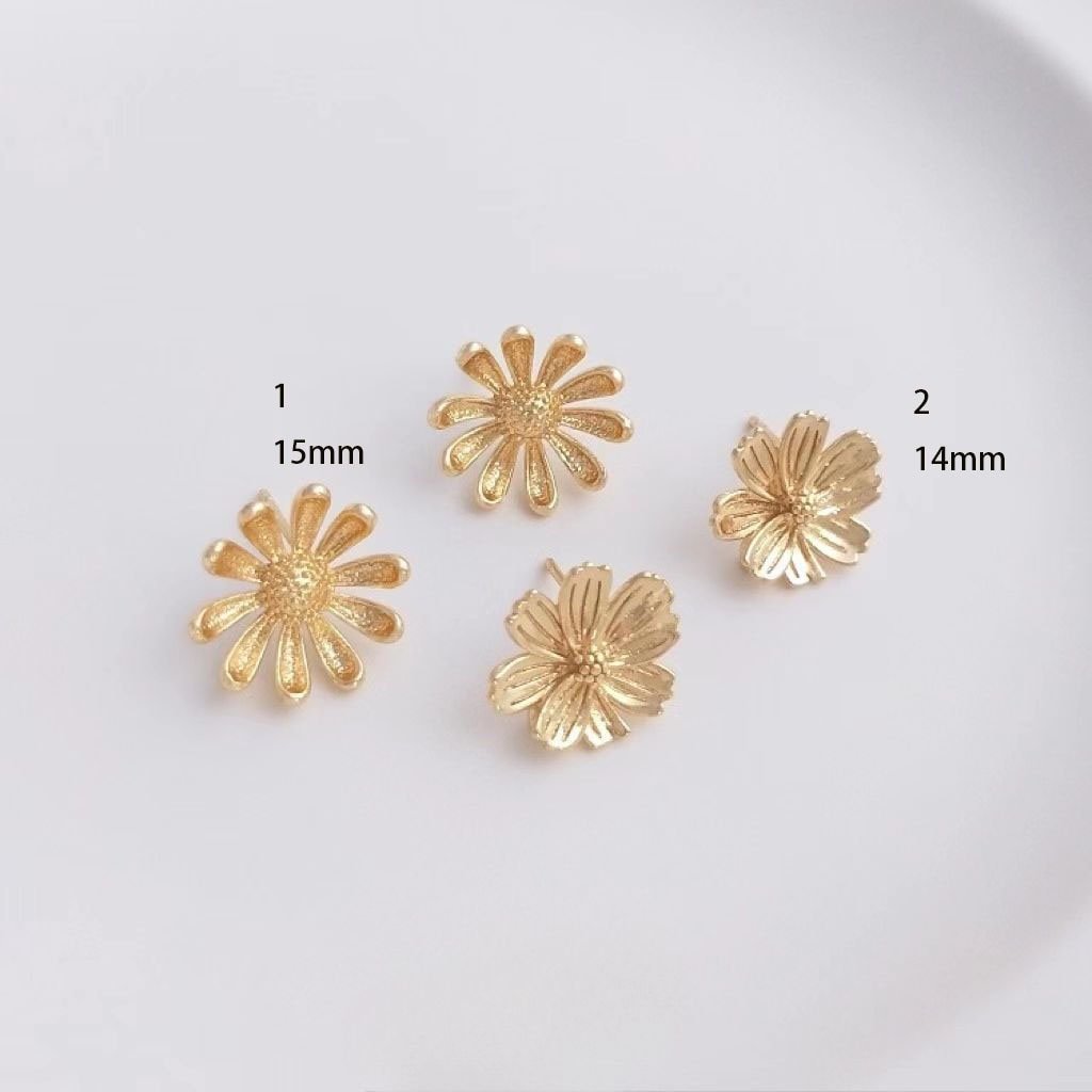 14k gold pated brass flower earrings studs - flower ear post - Handcrafted Floral Stud Earrings 6pcs