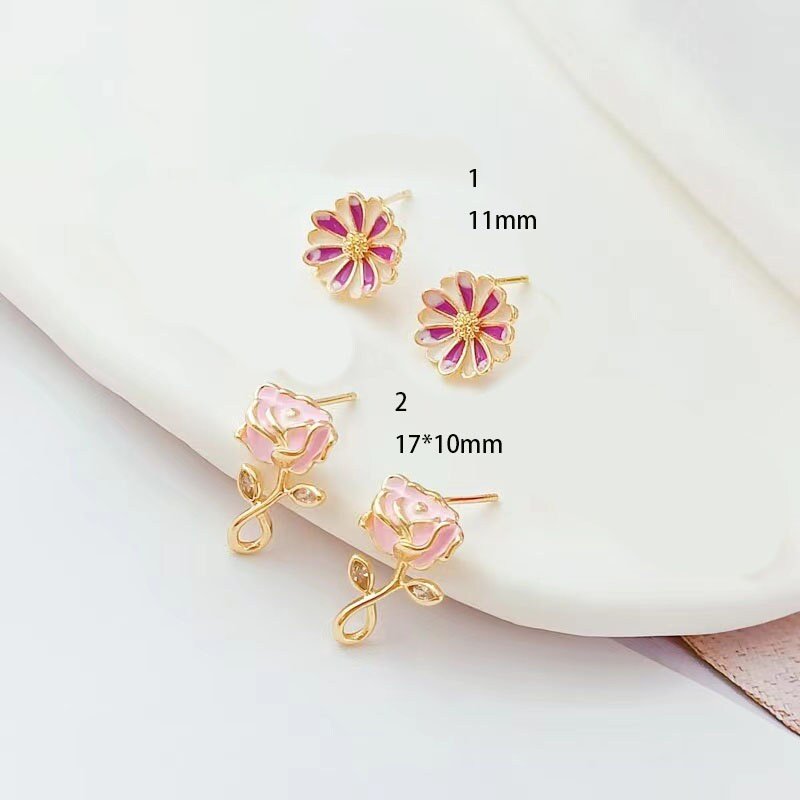 14k gold pated brass dripping flower earrings studs - flower ear post - Handcrafted Floral Stud Earrings 4pcs