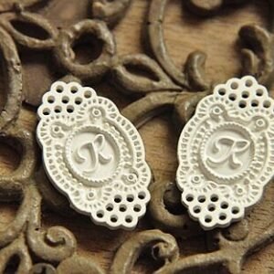 alloy charm pendant - 3pcs vintage style white plated lace graved R pendant