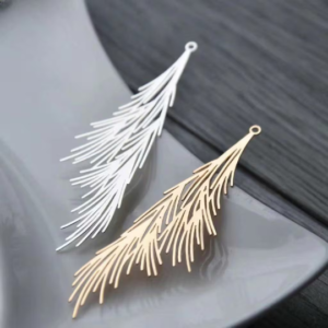 6pcs gold or silver leaf pendant - brass leaves - gold leaves pendant - Gold-plated brass leaf connector cab finding