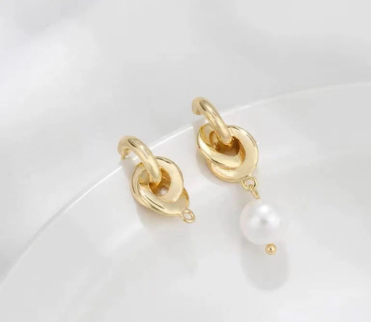 4pcs  twist ear post - Brass Ear post -knot  stud earring finding - Gold Ear post